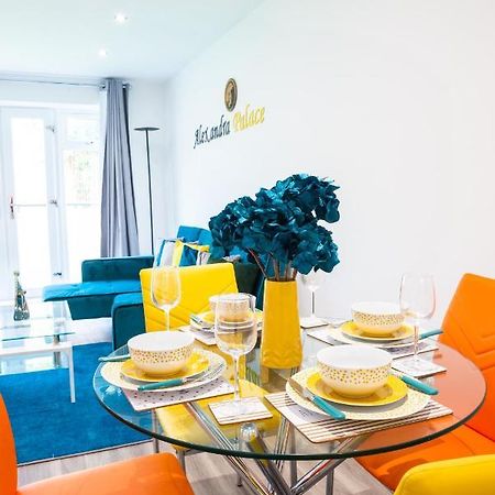 The 'Pinky' - Beautiful 1 Bed Apartment In Hatfield - Free Parking - Near Uni & Business Park - Big Savings On Long Stays Exterior foto