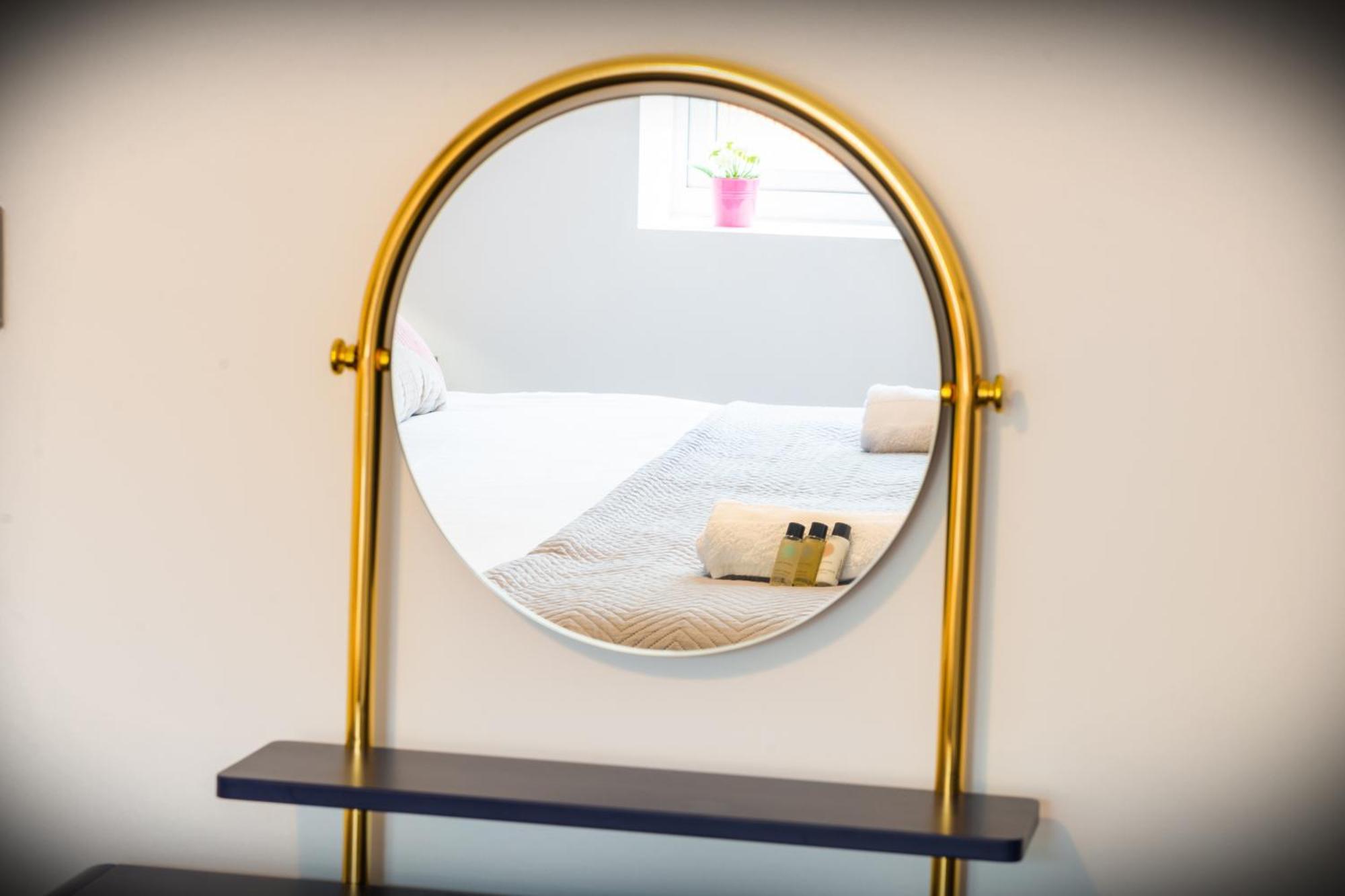 The 'Pinky' - Beautiful 1 Bed Apartment In Hatfield - Free Parking - Near Uni & Business Park - Big Savings On Long Stays Exterior foto